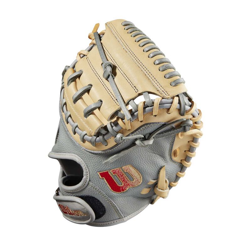 Wilson Youth 33" A2000 Pedroia Fit PF33 Catchers Mitt image number 2