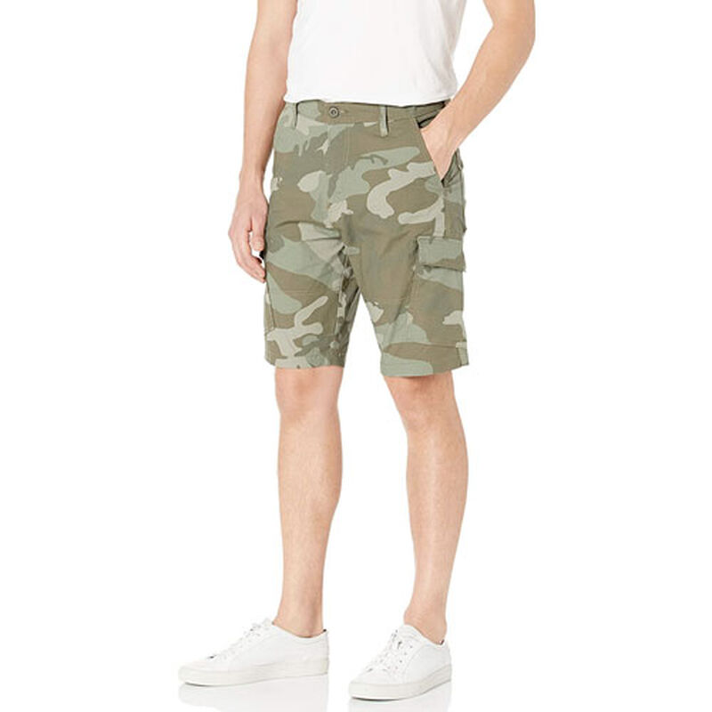 Signature by Levi Strauss & Co. Gold Label Men's Straight Fit Cargo Shorts image number 0