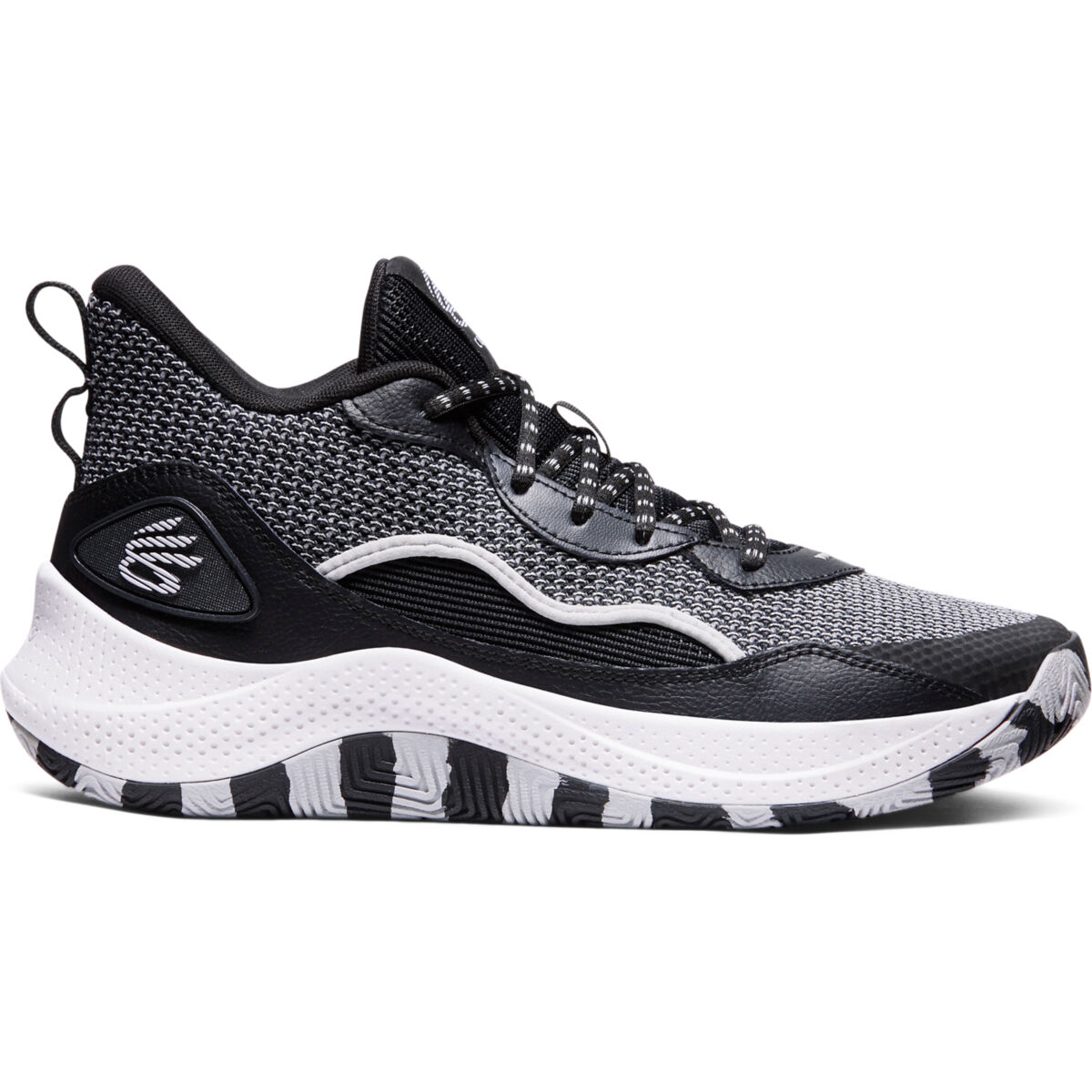 Under Armour Curry 3Z 24 Mid Top Basketball Shoe | Famous