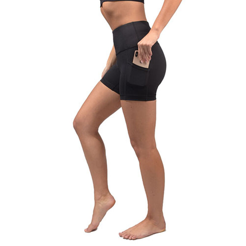 Yogalicious Women's Tech High Rise 3 1/2" Shorts image number 4