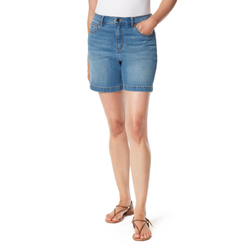 Gloria Vanderbilt Women's Amanda 6" Shorts image number 0