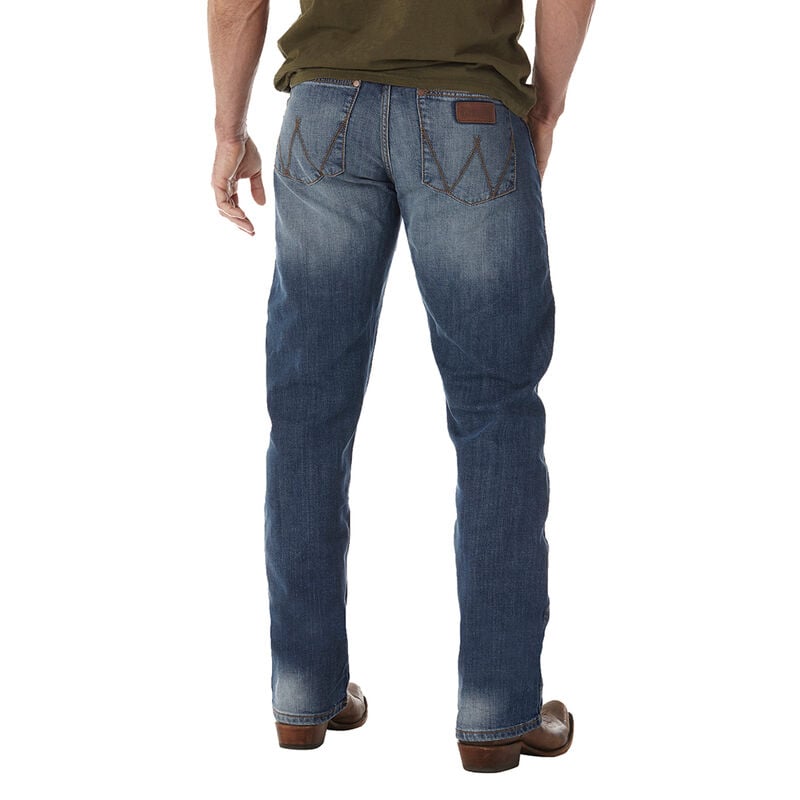 Wrangler Men's Retro Slim Straight Jeans image number 1