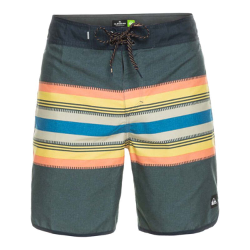 Quiksilver Everyday Scallop 19 Boardshort image number 2