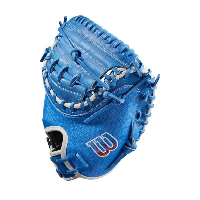 Wilson 33" A2000 Love the Moment Catchers Mitt image number 2