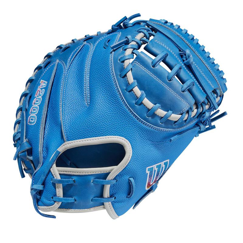Wilson 33" A2000 Love the Moment Catchers Mitt image number 0