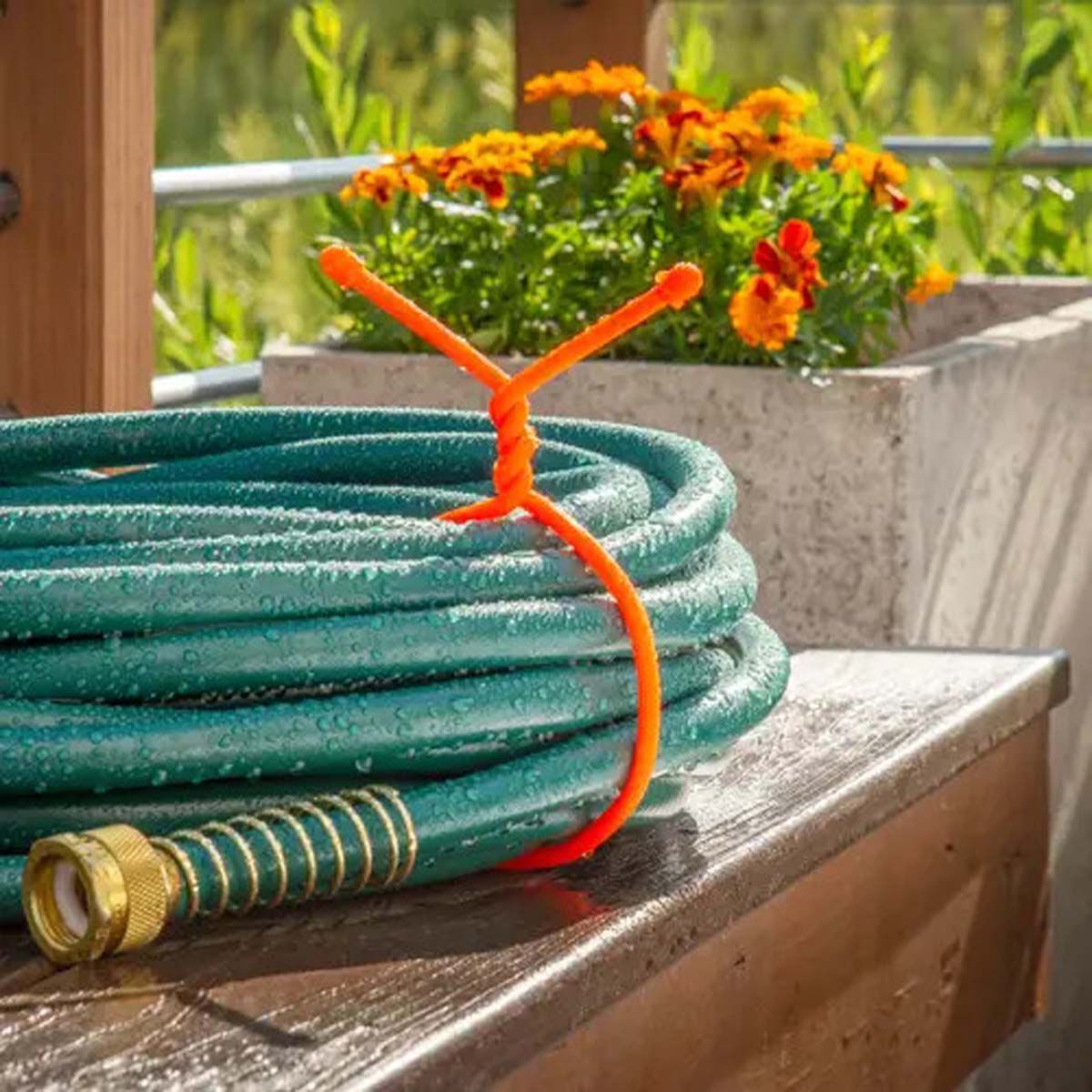 Nite Ize Gear Tie Reusable Rubber Twist Tie 12 inch 2 Pack Black