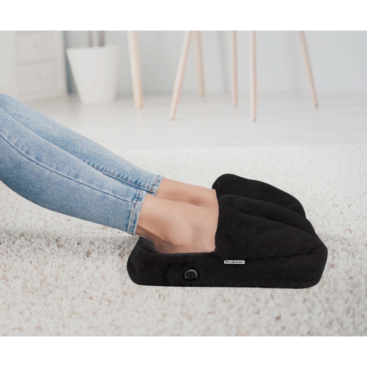 Brookstone Cozy Plush Foot Massager Brookstone Cozy Plush Foot Massager