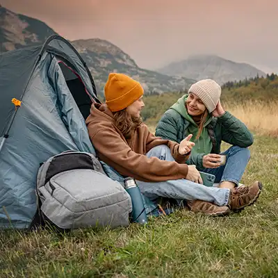 <div style="text-align: center;"><b style="background-color: rgba(0, 0, 0, 0);">Camping</b></div>