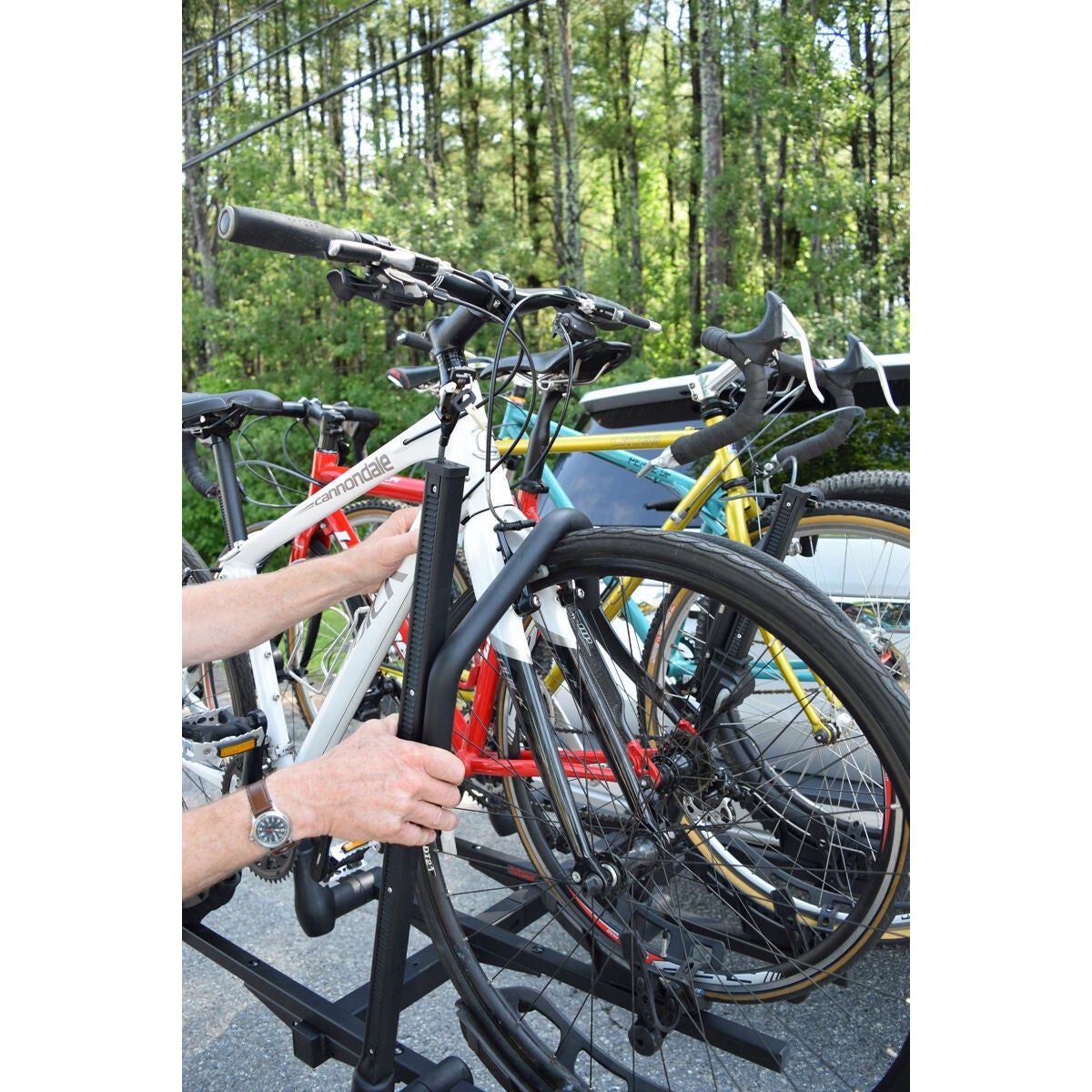 Malone Pilot HM4 - Hitch Mount Platform 4 Bike Carrier (2 )