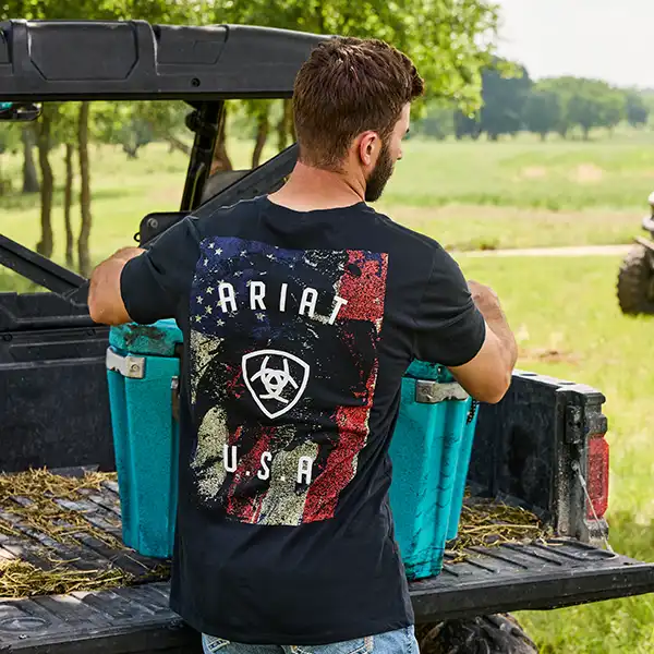 <div style="text-align: center;"><b style="background-color: rgba(0, 0, 0, 0);">Tops</b></div>