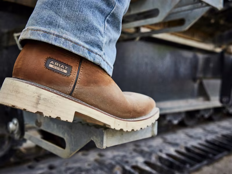 Outdoor footwear