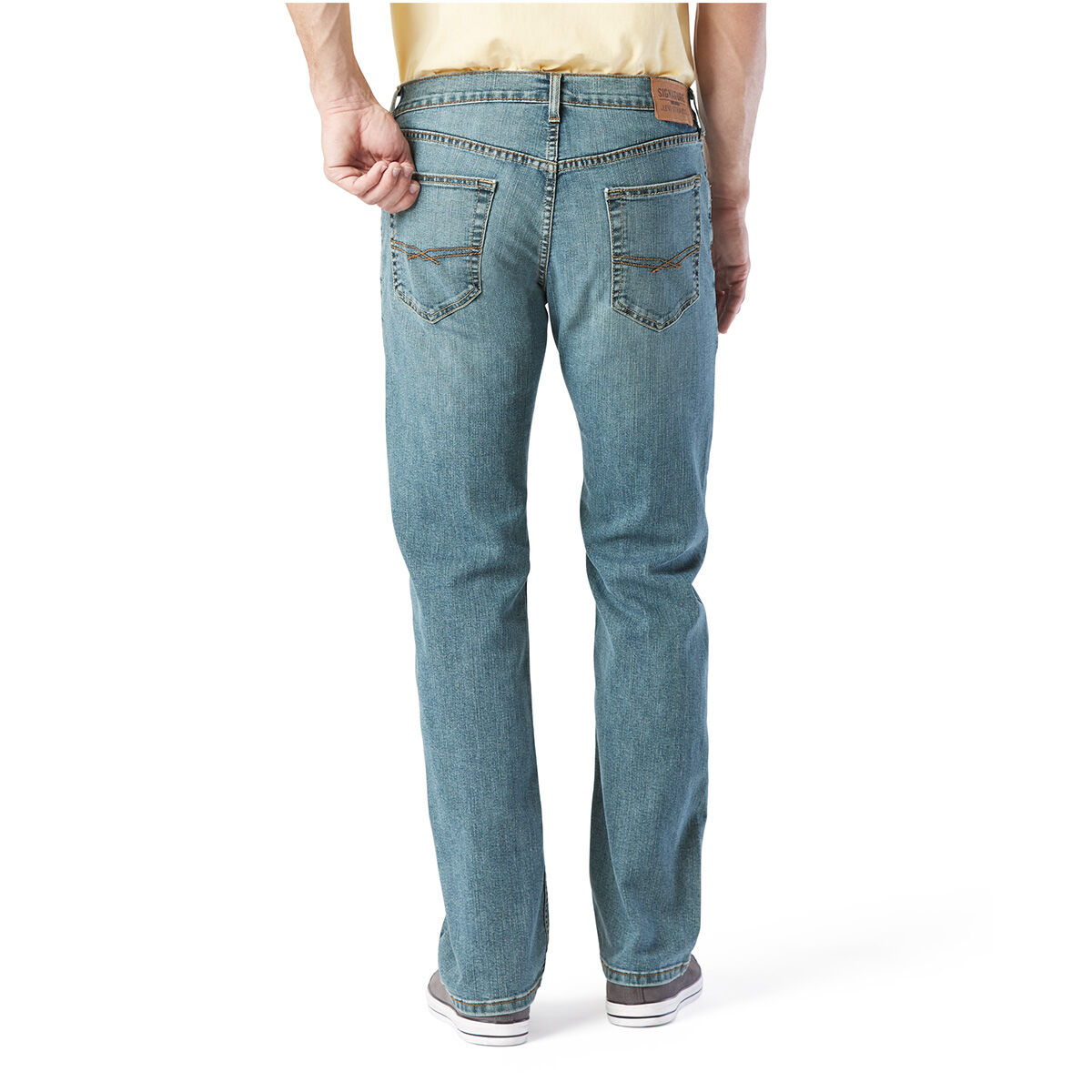 Signature by Levi Strauss & Co. Gold Label Men's Relaxed Fit Jeans