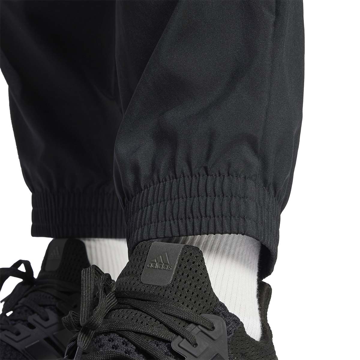 adidas Men's Essentials Small Logo Cargo Joggers