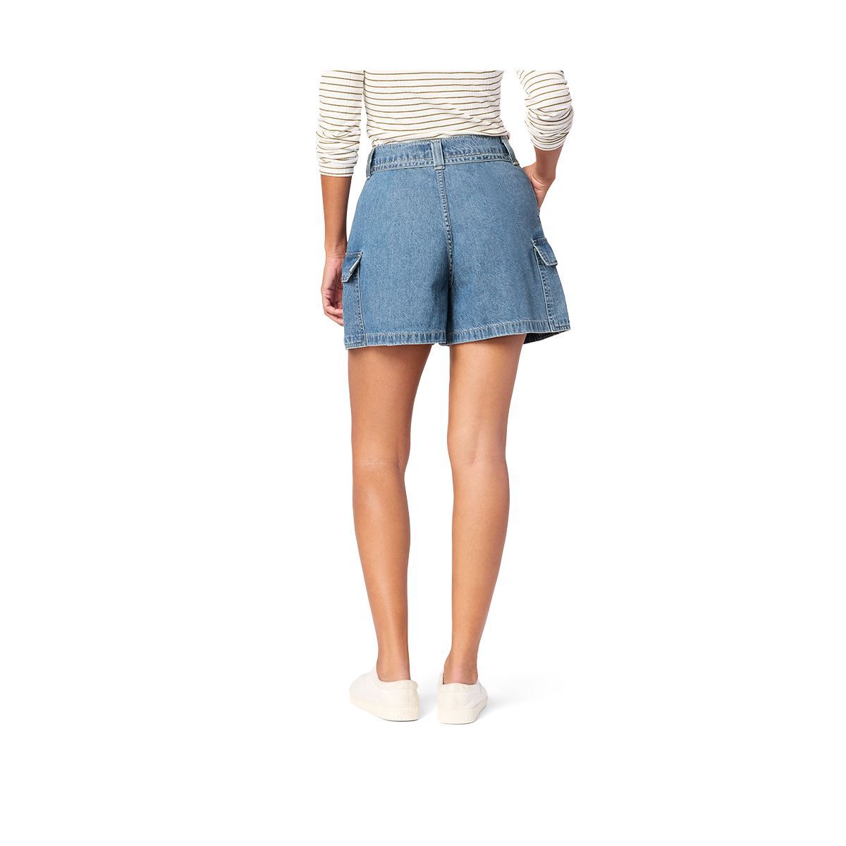 Signature by Levi Strauss & Co. Gold Label Women's Belted Cargo Denim Shorts