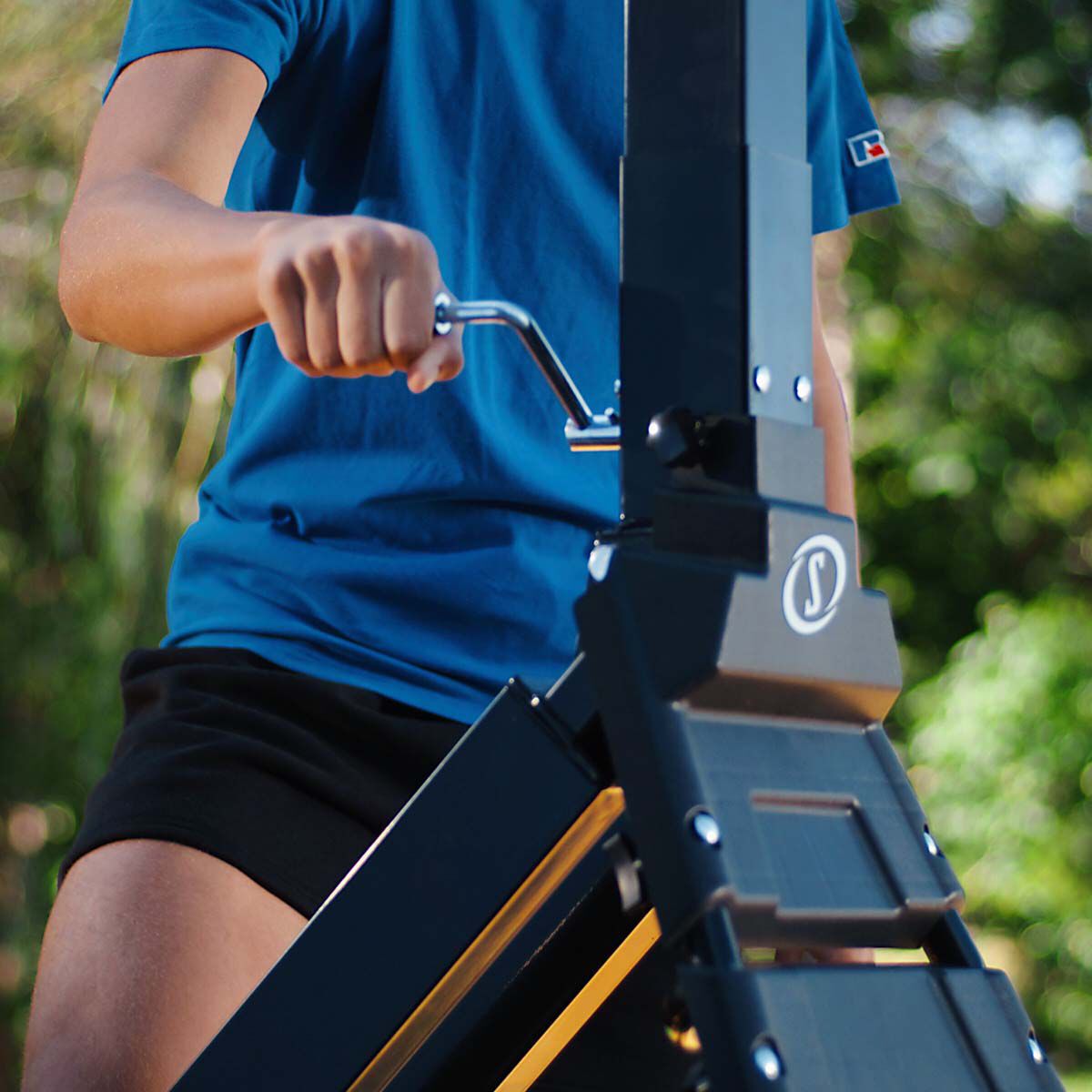 Spalding 54" Momentous EZ Assembly- 30 minutes or less Portable System