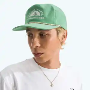 <div style="text-align: center;"><b style="background-color: rgba(0, 0, 0, 0);">Hats & Accessories</b></div>