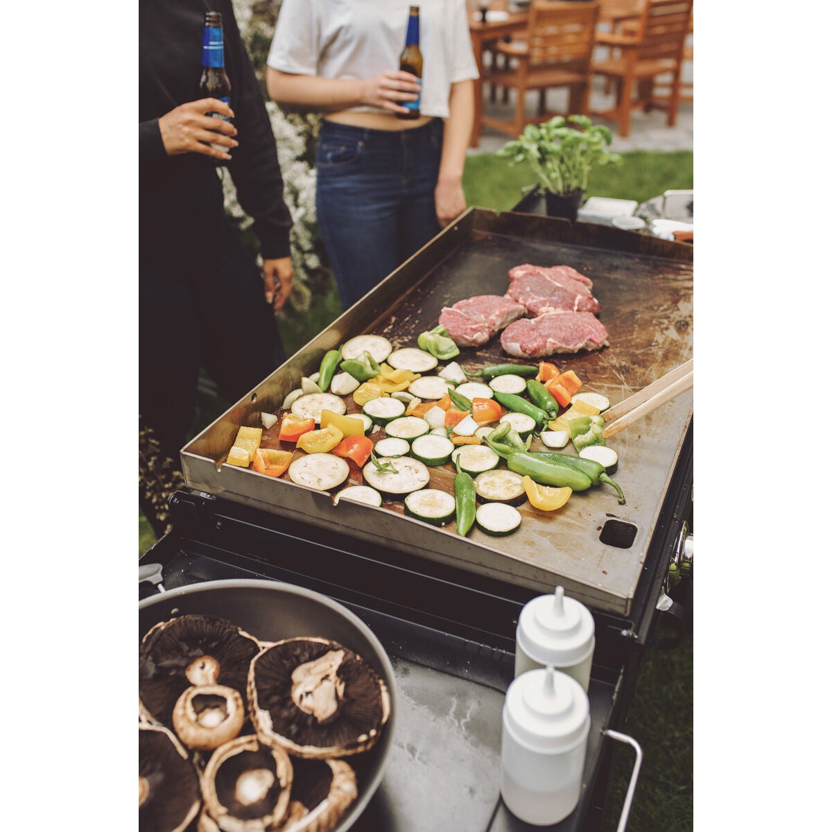 Razor 4-Burner Griddle with folding shelves